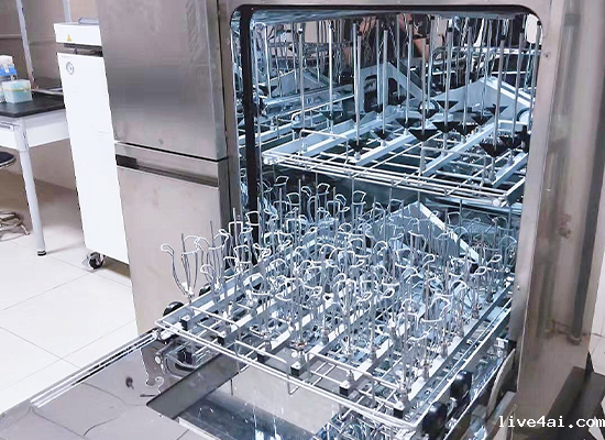 全自动洗瓶机：实验室洗涤间的清洗利器