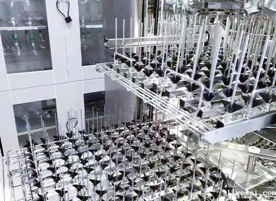 实验室玻璃器皿清洗机的出现，提高了实验室的效率和安全性，实验数据的准确性